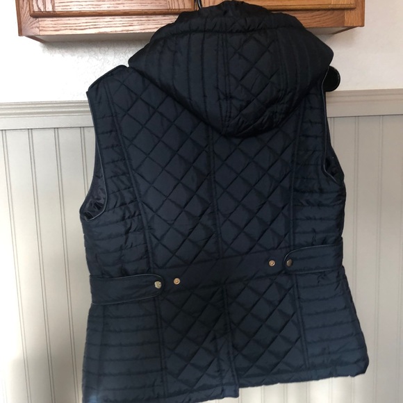 Best - Picture 2 of 3